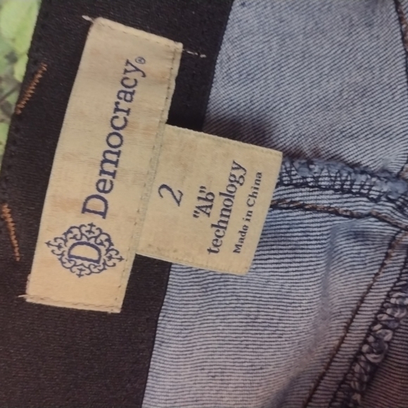 Democracy distressed fringed ankle skinny jeans size 2 - Picture 2 of 5